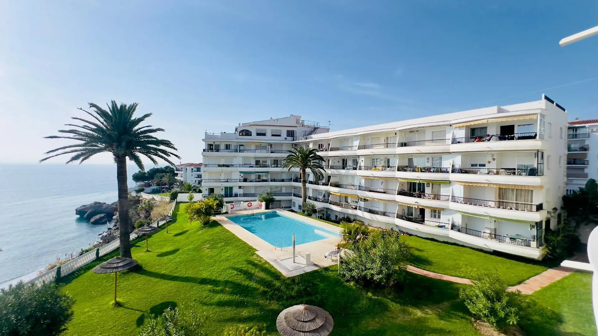 Acapulco Playa Beautiful Seaview Apartment Nerja