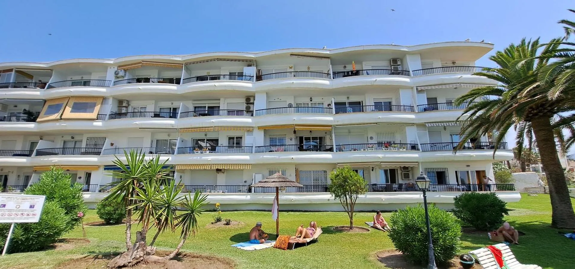 Апартаменты Acapulco Playa Beautiful Seaview Нерха