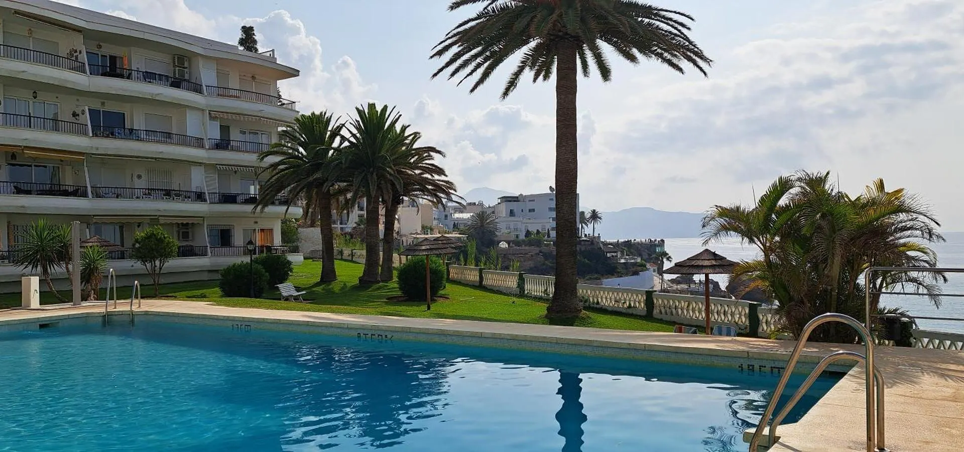 Acapulco Playa Beautiful Seaview Appartement Nerja 0*,  Spanje